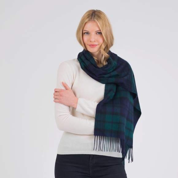 KILTANE OF SCOTLAND 100% Soft Fine L/Wool Scarf Mackenzie Family Tartan Plaid OS - Picture 8 of 11